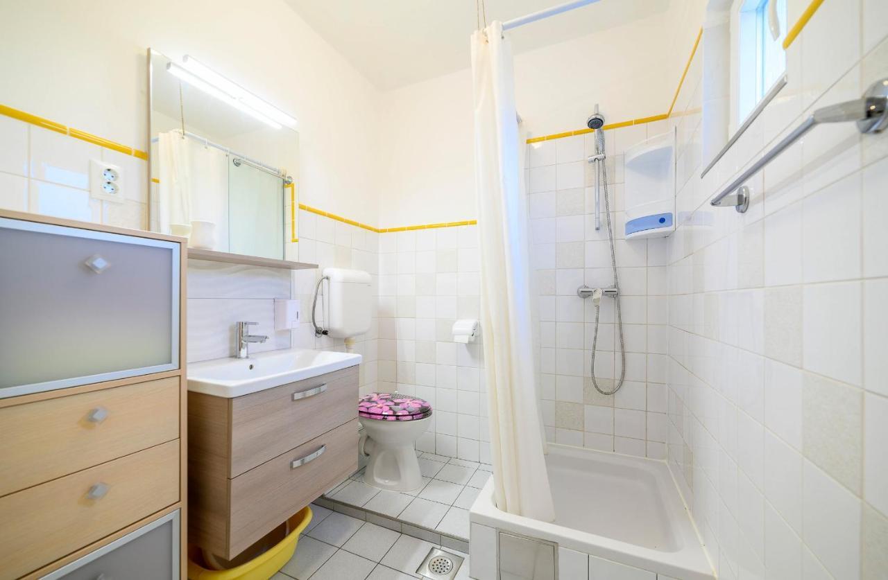 Apartment Stela